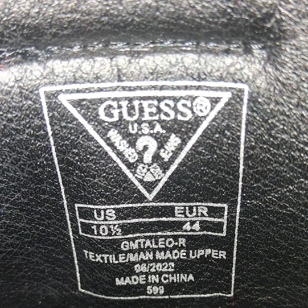 GUESS Men's Black Chukka Boots